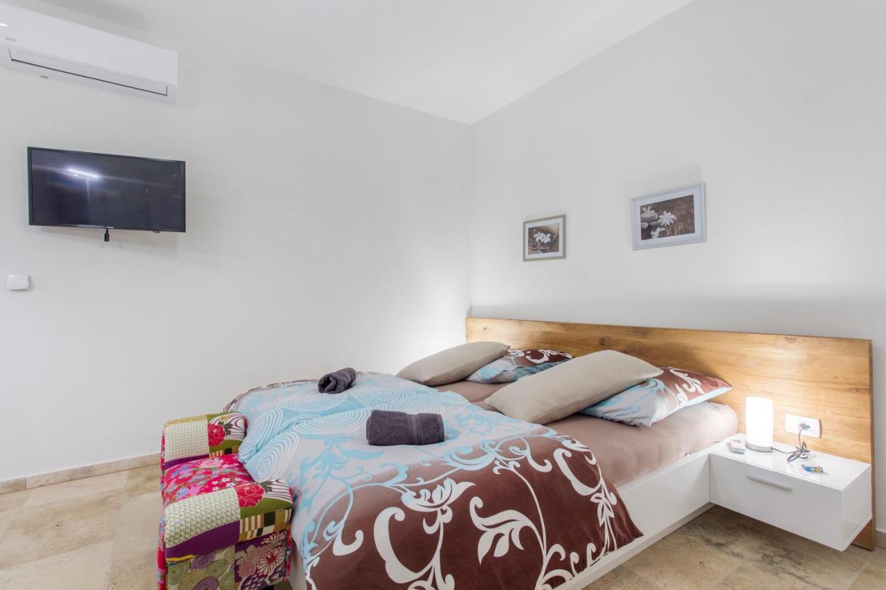 Dalmata Lounge Apartment Starigrad Paklenica Exterior foto