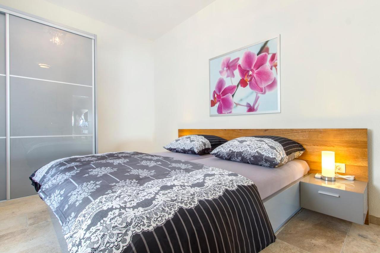 Dalmata Lounge Apartment Starigrad Paklenica Exterior foto