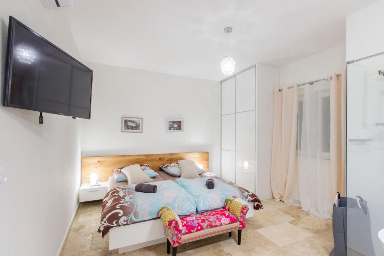 Dalmata Lounge Apartment Starigrad Paklenica Exterior foto