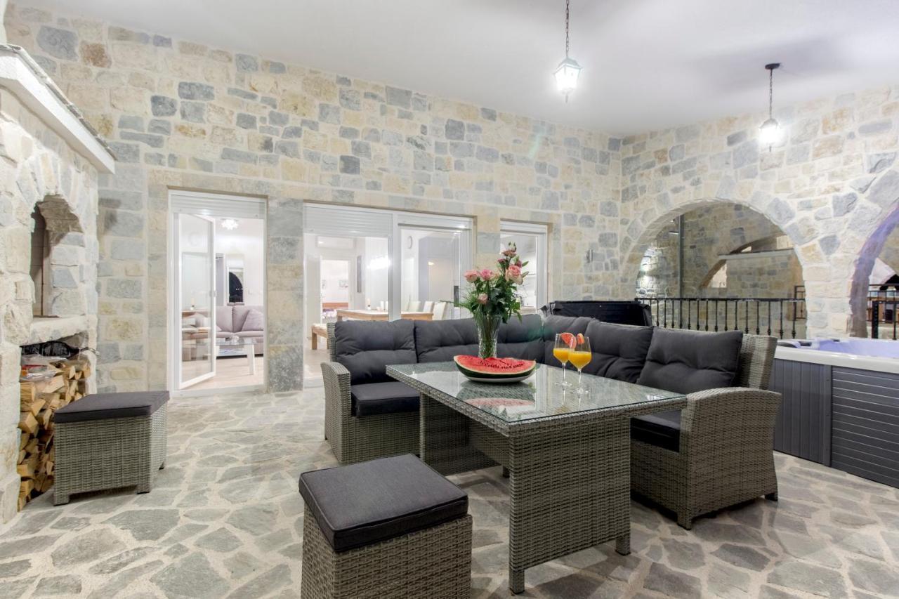 Dalmata Lounge Apartment Starigrad Paklenica Exterior foto