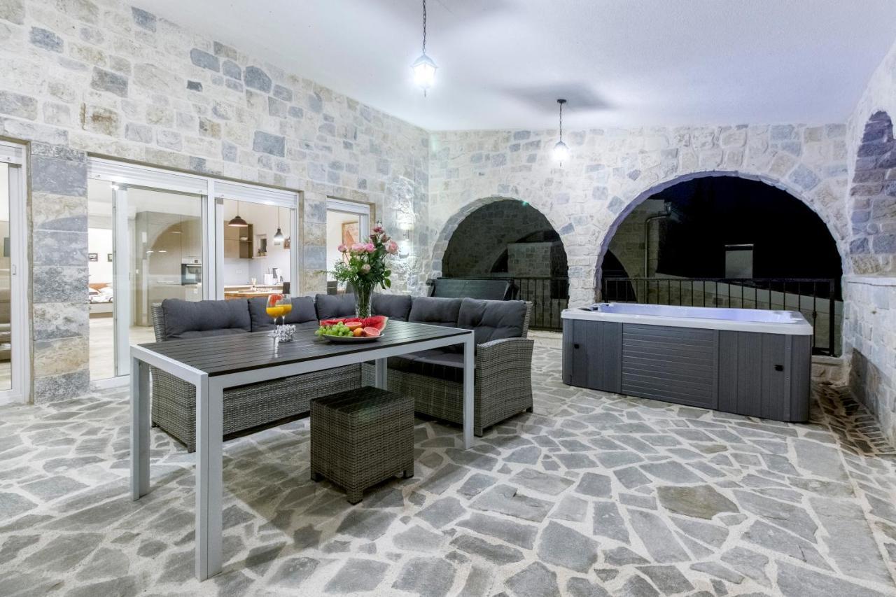 Dalmata Lounge Apartment Starigrad Paklenica Exterior foto